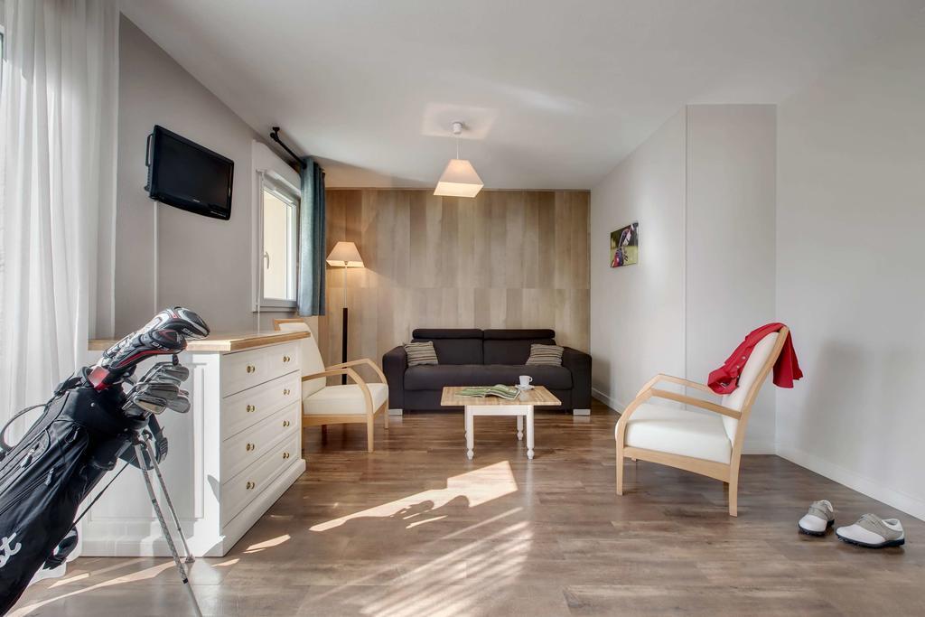 Appartements Les Ormes Epiniac Buitenkant foto